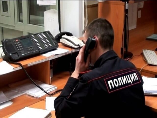 Подмосковные полицейские разыскивают злоумышленника, подозреваемого в поджоге автомобиля в Мытищах