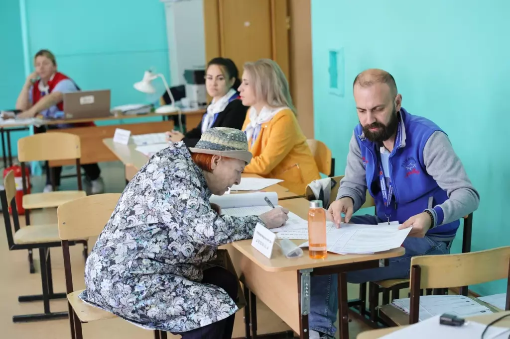 Второй день голосования на выборах депутатов Госдумы и Мособлдумы подходит к завершению